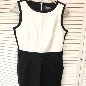 White and black Landsend Dress with Pockets
